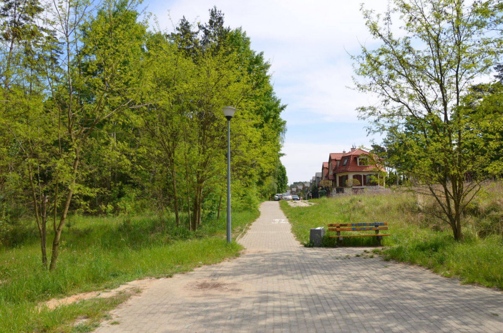 NIEZWYKŁA DZIAŁKA BUDOWLANA W ZIELONEJ GÓRZE - 12060314