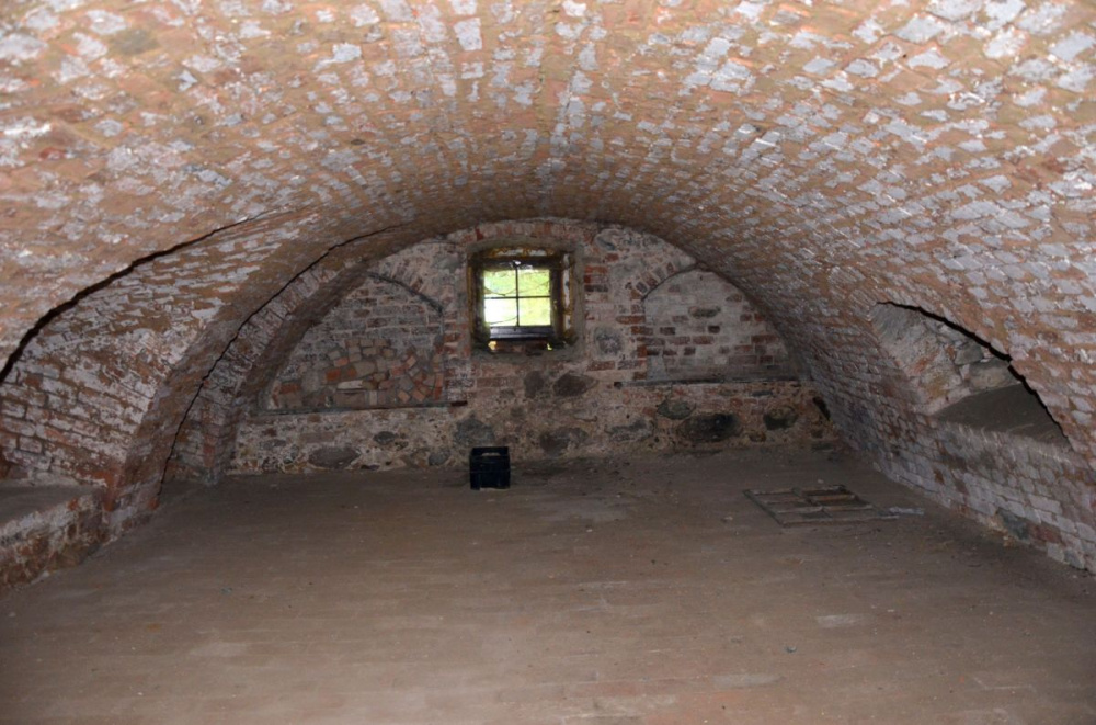 PAŁAC RENESANSOWY W WOJ. LUBUSKIM - 13420314