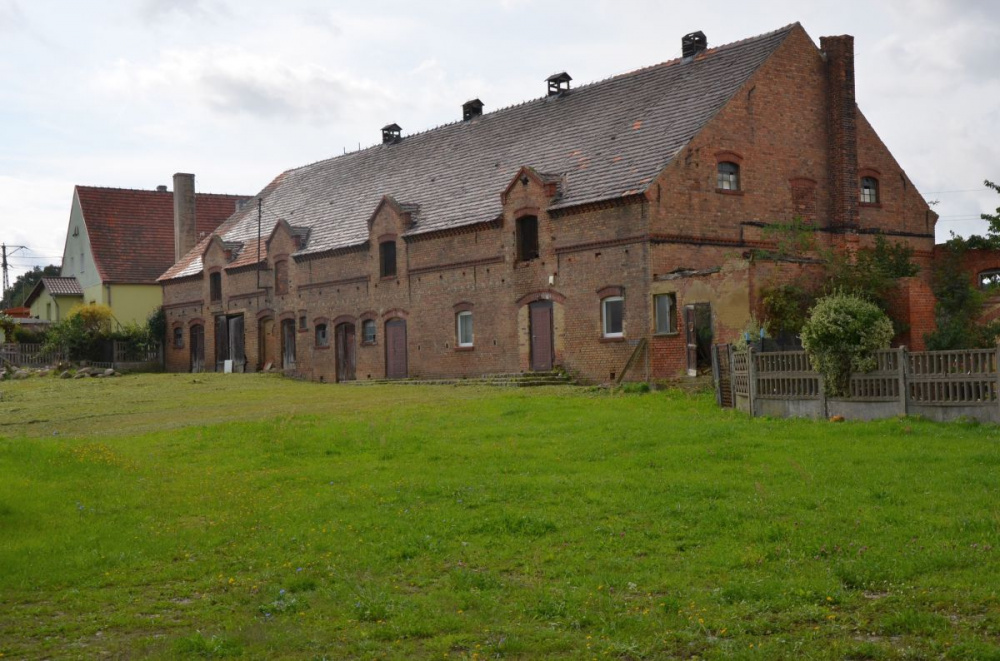 PAŁAC RENESANSOWY W WOJ. LUBUSKIM - 13420314