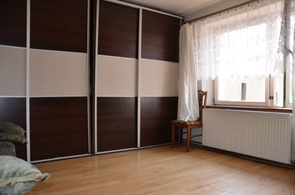 Mieszkanie 4-Pokojowe W Centrum Miasta - 13900314