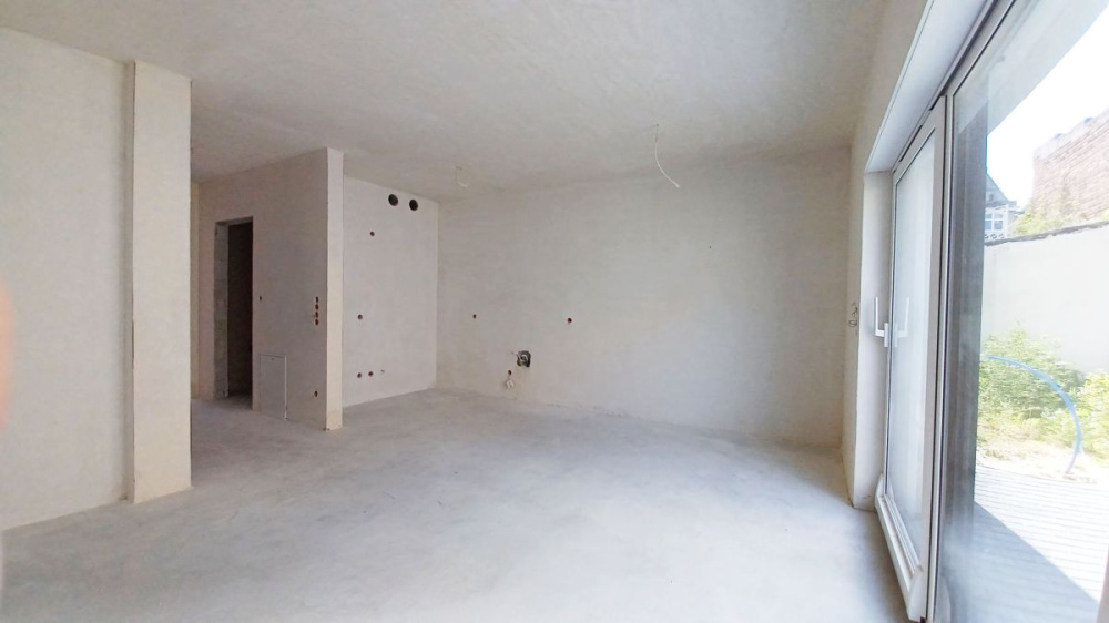 Segment W Domu Dwurodzinnym W Centrum Miasta - 14030314