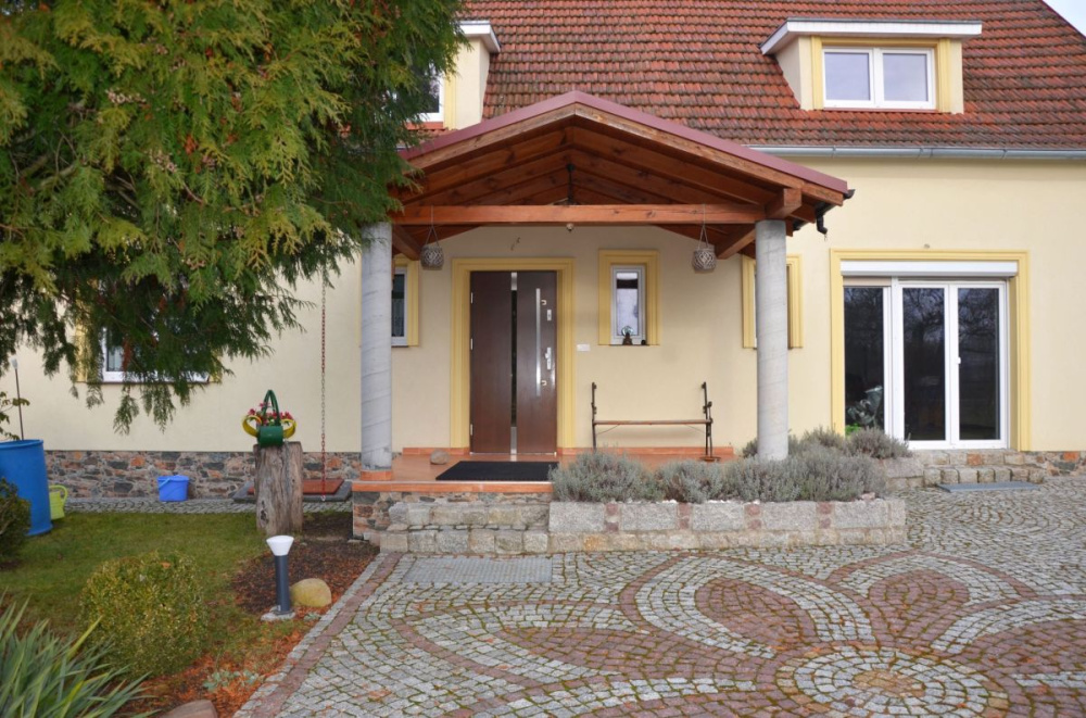 Klimatyczny Dom Z DuŻĄ DziaŁkĄ - 15040314