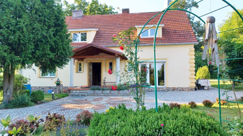 Klimatyczny Dom Z DuŻĄ DziaŁkĄ
