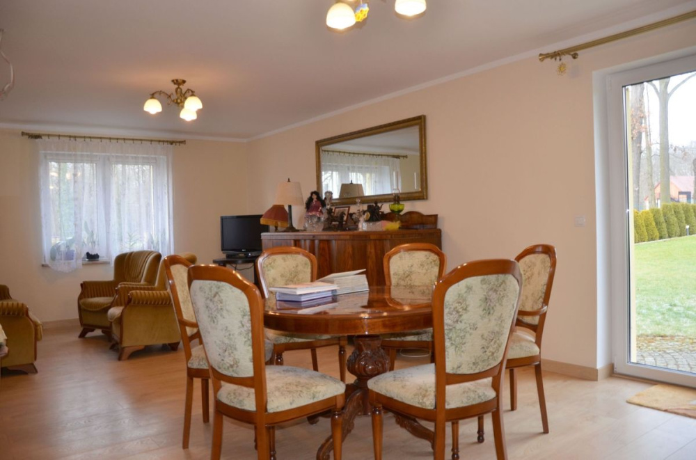 Klimatyczny Dom Z DuŻĄ DziaŁkĄ - 15040314