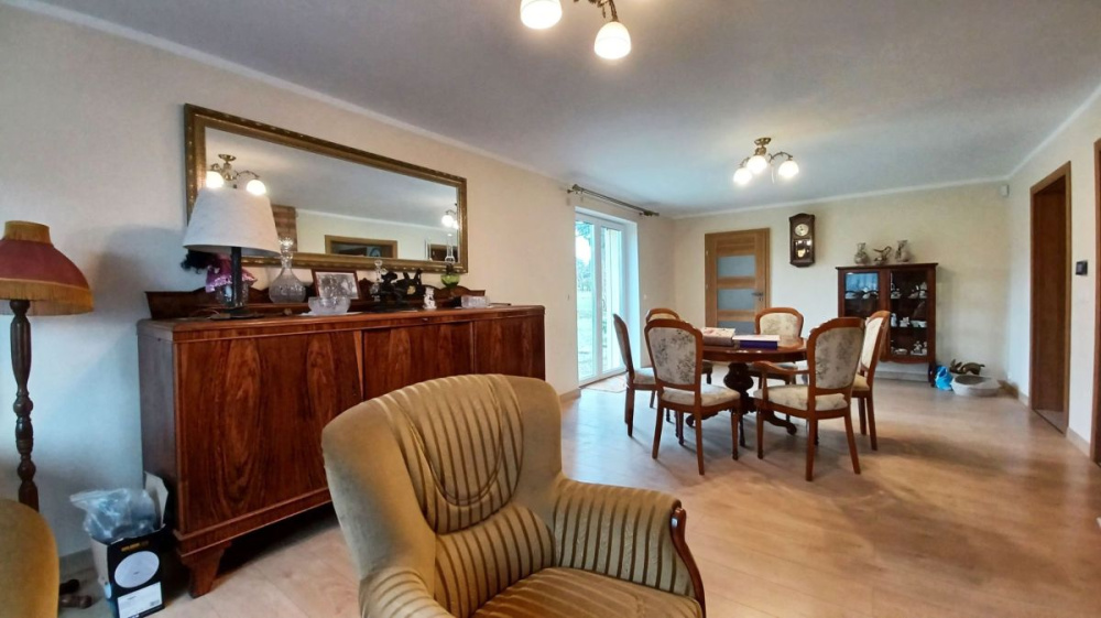 Klimatyczny Dom Z DuŻĄ DziaŁkĄ - 15040314