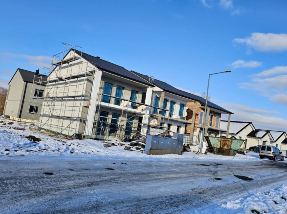 Atrakcyjne apartamenty z ogródkiem - 15080314