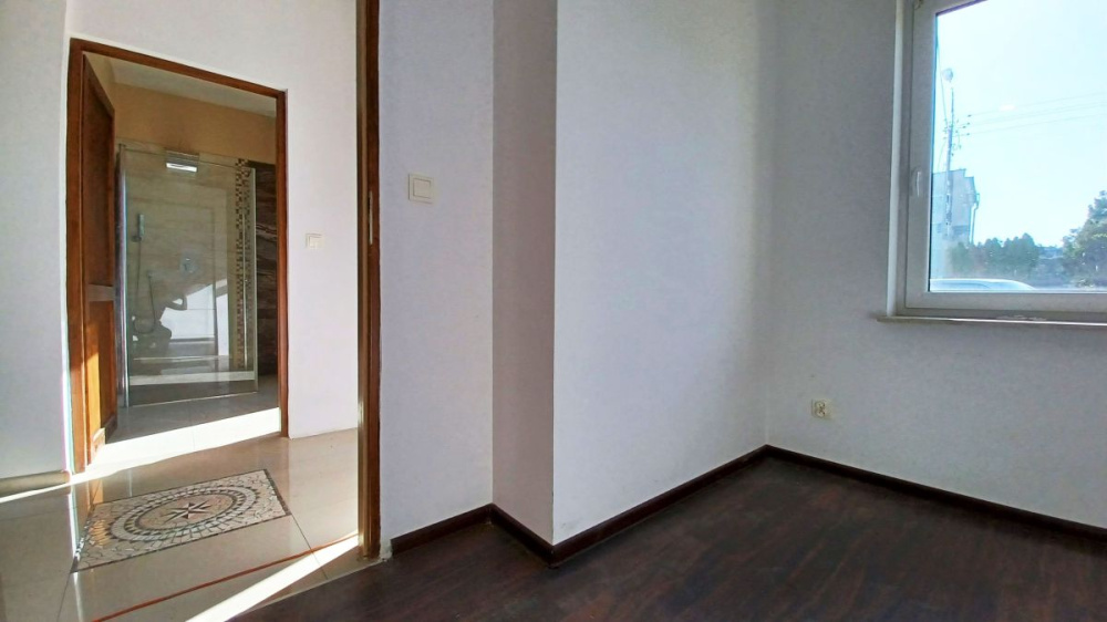 Do WynajĘcia - Dla Firmy Dom - 15390314