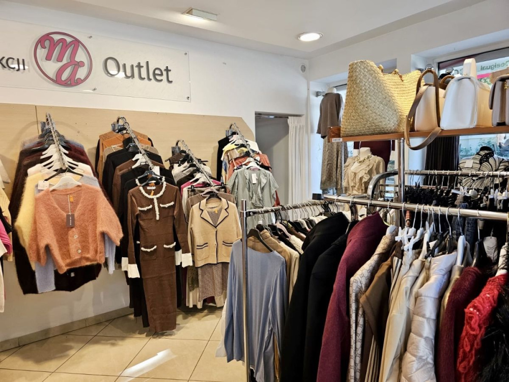 Lokal użytkowy w ścisłym centrum - 15490314