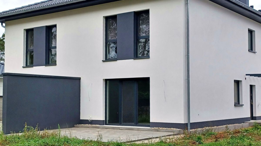 Elegancki Segment Przy Lesie - 15620314