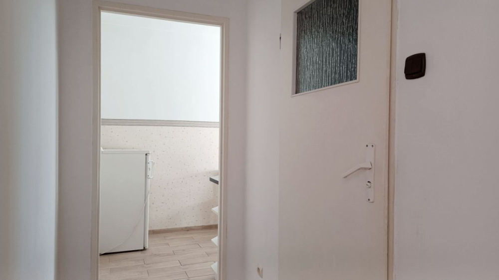 Rezerwacja - Kawalerka Na Osiedlu Zacisze - 15840314