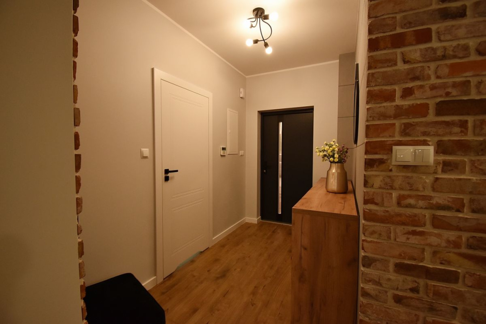 Nowy Dom Z Ogródkiem - 15870314