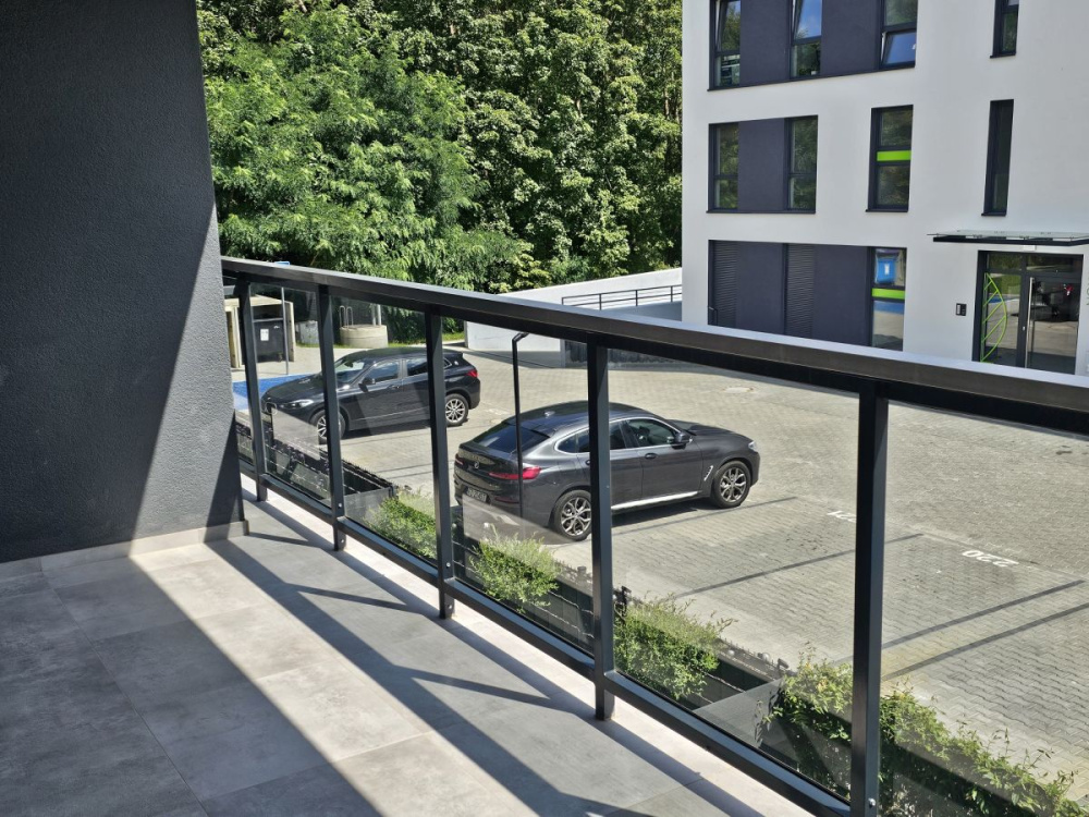 Komfortowy Aparament z miejscem postojowym - 15910314