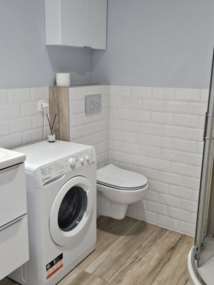 Komfortowy Aparament z miejscem postojowym - 15910314