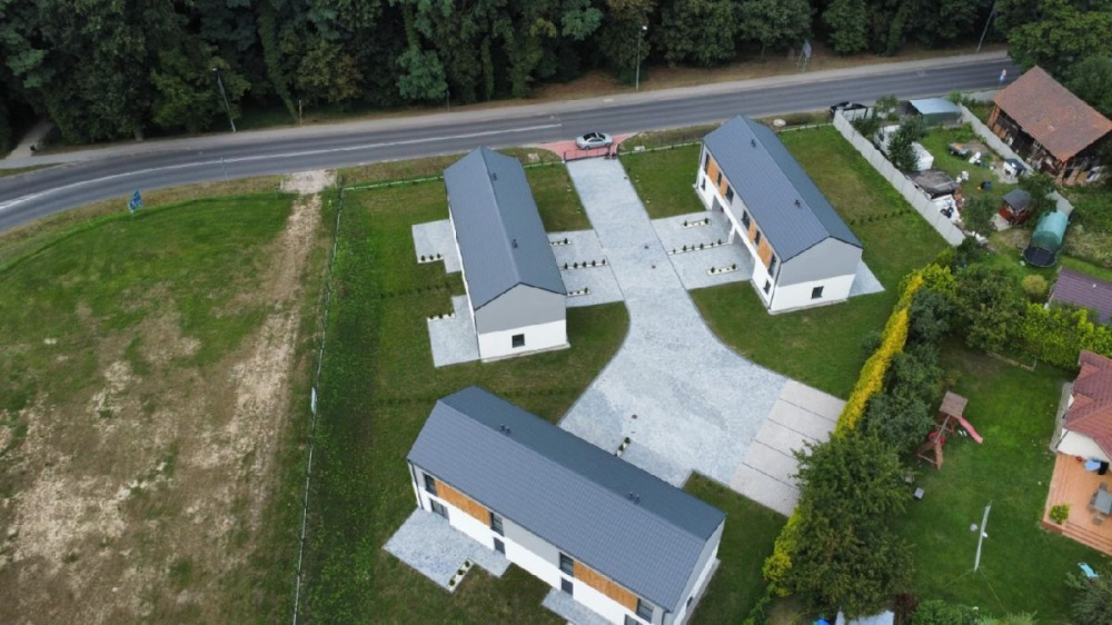 Dom całoroczny w Sławie - 15950314