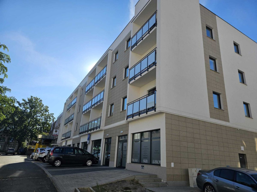Komfortowy apartament w sercu miasta - 16240314