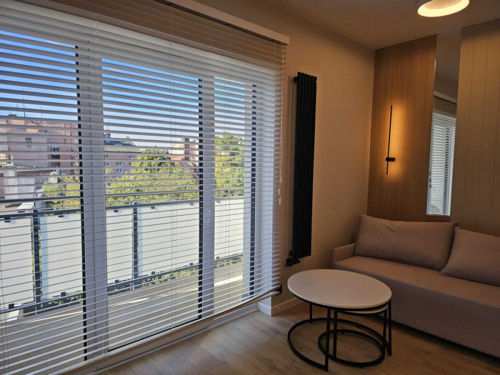 Komfortowy apartament w sercu miasta - 16240314